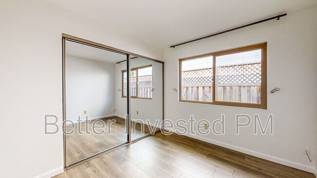 Building Photo - 1417 Gregory Ct