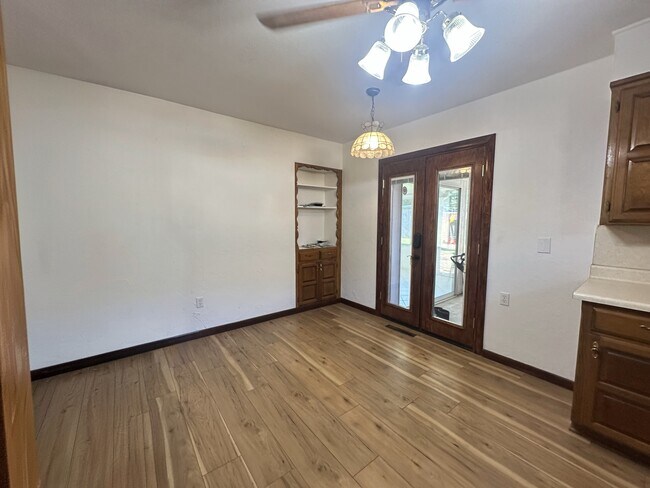 Building Photo - 2628 Keats Pl