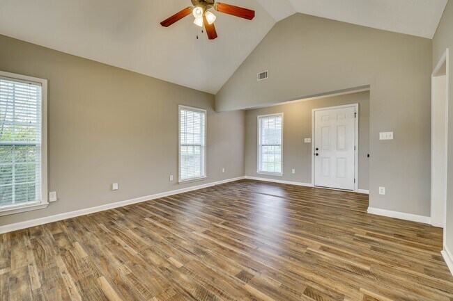 Building Photo - 1054 Grove Landing Ln