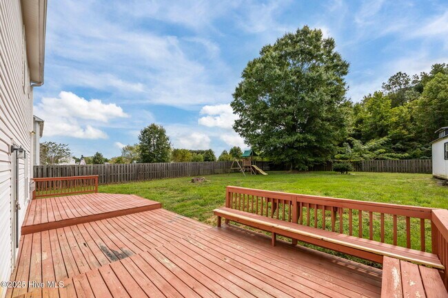 Building Photo - 111 Amberwine Cir