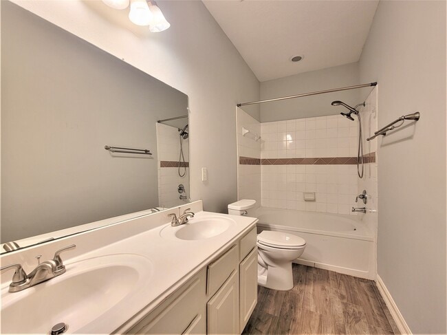 Building Photo - 10347 Panther Point Dr