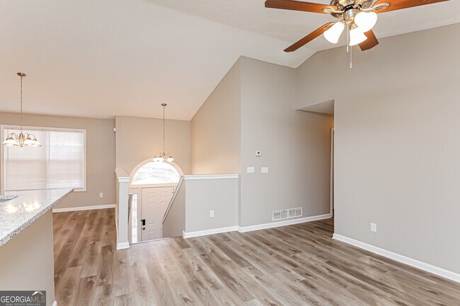 Building Photo - 3957 Edgebrook Dr