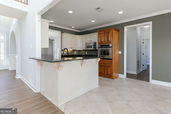 Building Photo - 100 Montview Way