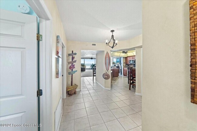 Building Photo - 925 Jimmy Buffett Mem Hwy