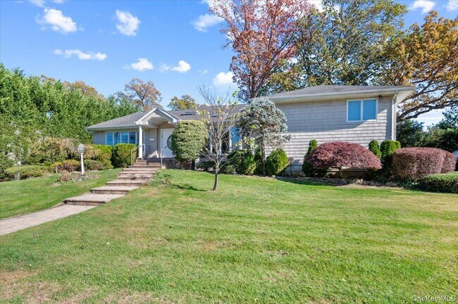 Primary Photo - 25 Belmont Dr W