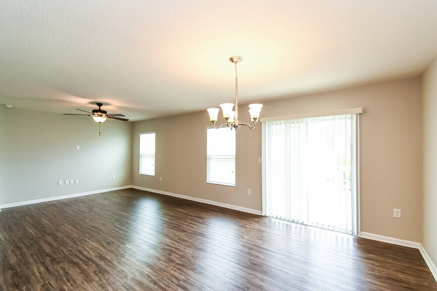 Building Photo - 2067 Tyson Lake Dr