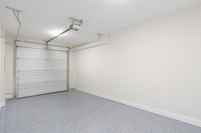 Building Photo - 4825 Ancient Glacier Ln