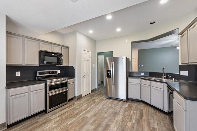 Building Photo - 10638 Desert Springs Cir