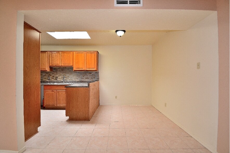 Building Photo - 1032 Camino Vista Aurora
