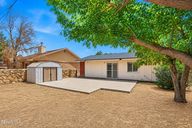 Building Photo - 11859 Urbici Soler Dr
