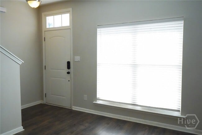 Building Photo - 103 Spoonbill Cir
