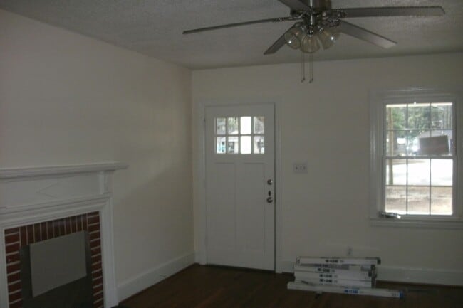 Building Photo - 1002 W Haven Blvd