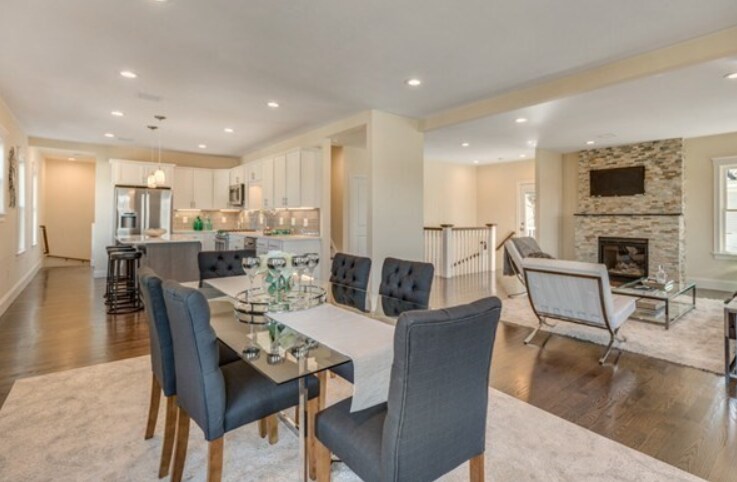 Building Photo - 107 Warren St