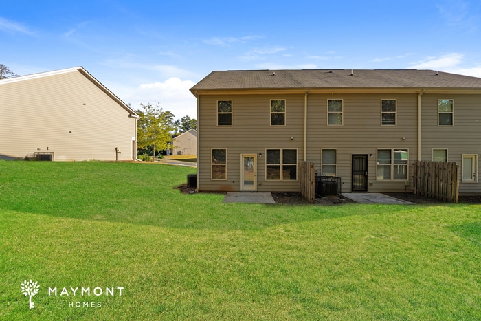 Building Photo - 3279 Pennington Dr