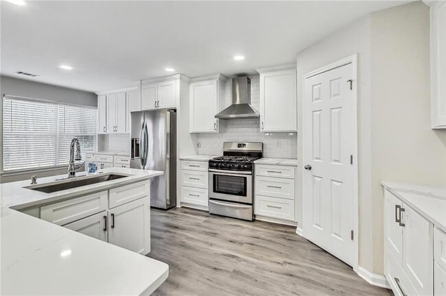 Building Photo - 4262 Defoors Farm Trail