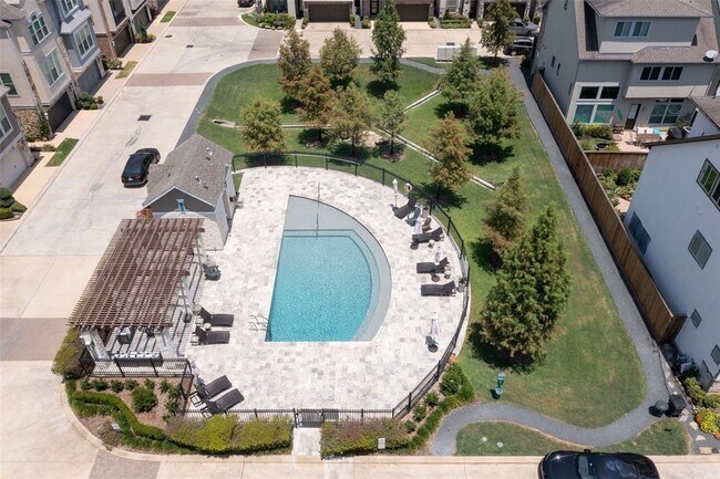 Building Photo - 1203 Edwinstowe Trl