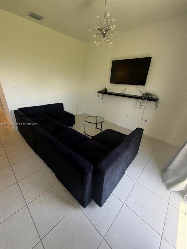 Building Photo - 17856 SW 359 TERR