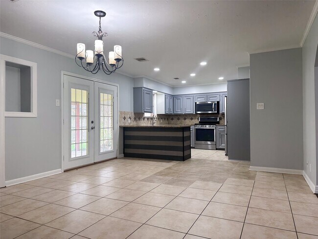 Building Photo - 17706 Wild Oak Dr