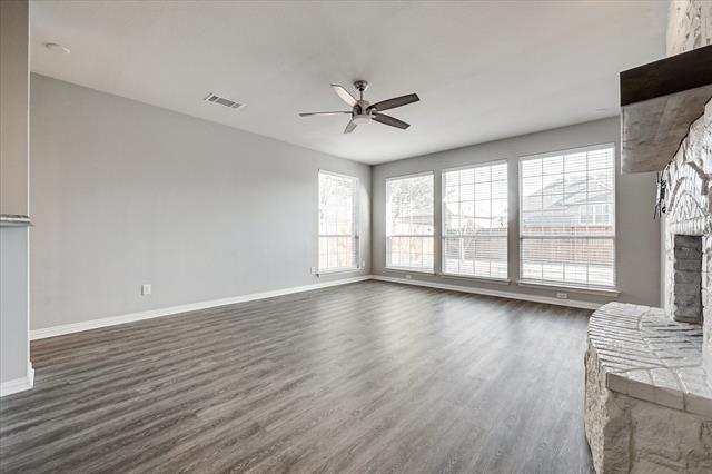 Building Photo - 8740 Dayton Dr