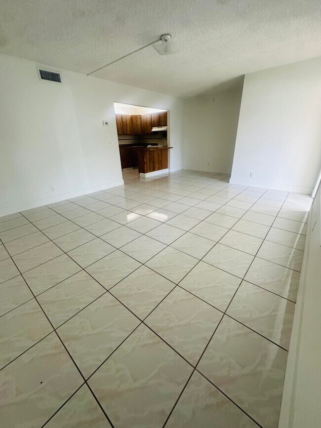 Building Photo - 4709 Sable Pine Cir