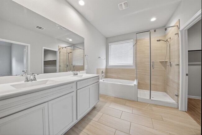 Building Photo - 18102 Humber River Ln