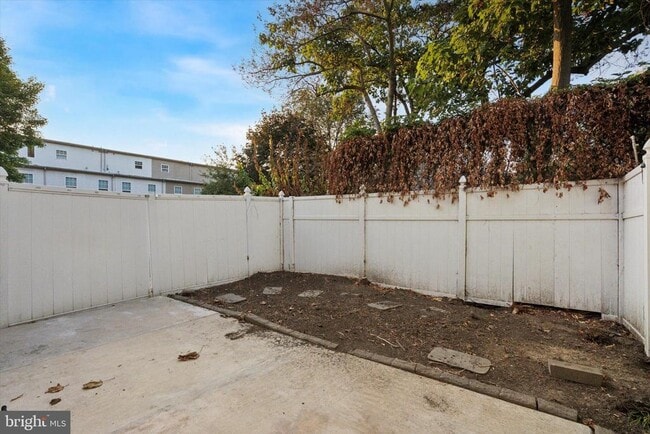 Building Photo - 1227 Fitzwater St