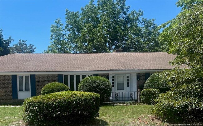 Building Photo - 425 Dunmore Rd
