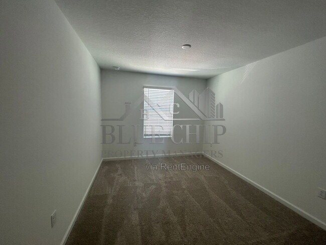 Building Photo - 11605 Straits Wy