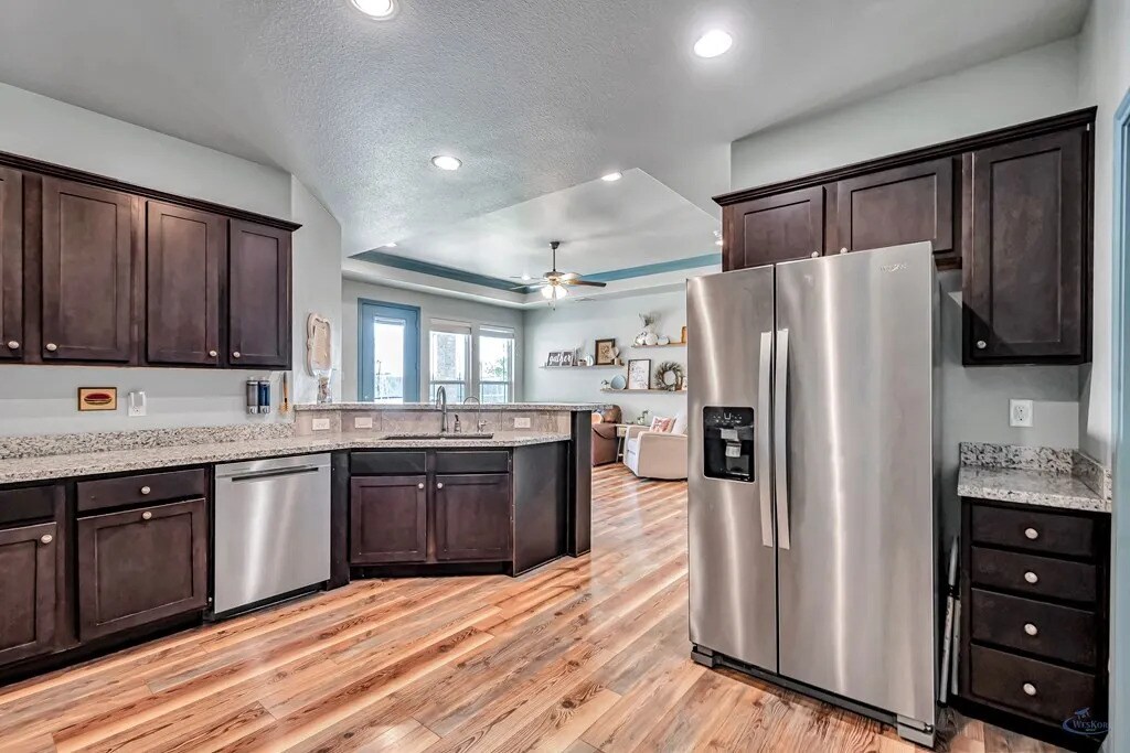 Building Photo - 6008 Ridge View St