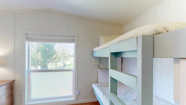 Bedroom 1 with Queen and bunk beds - 2365 Washington St