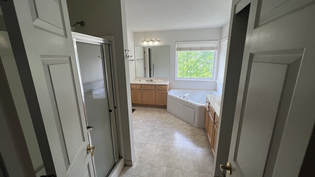 Building Photo - 7137 Dardenne Prairie Dr