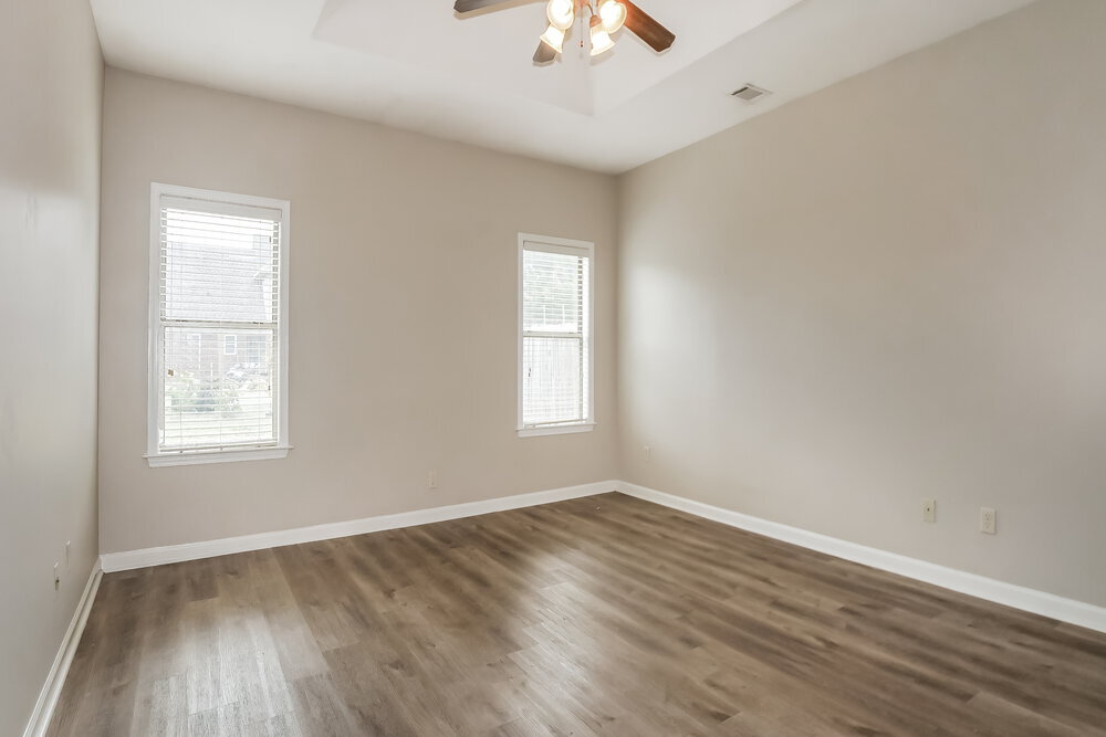 Building Photo - 5061 Thornebrook Cove