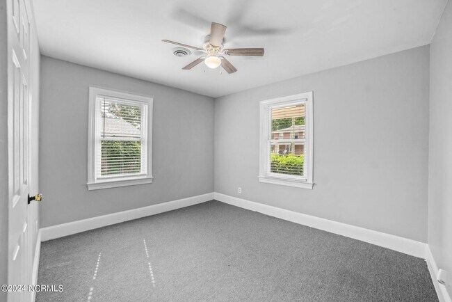 Building Photo - 1309 Willow St