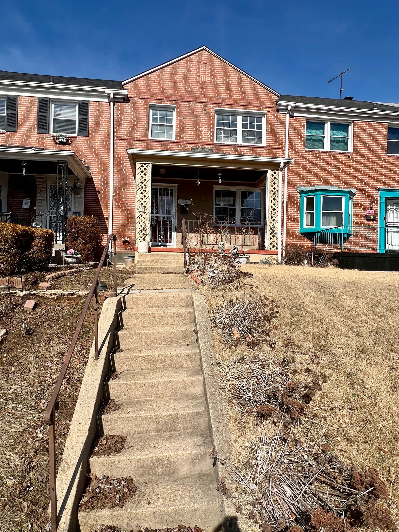 Building Photo - 1708 Hartsdale Rd