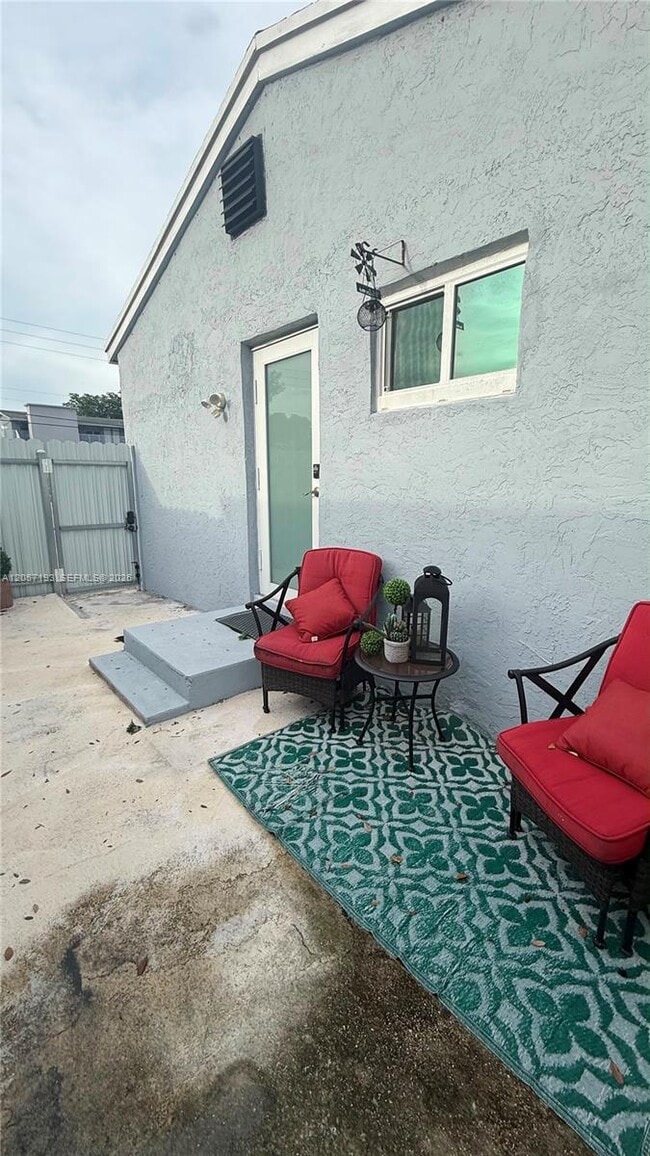 Building Photo - 1558 NW 103rd St