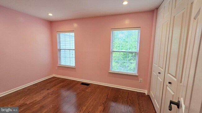 Building Photo - 4248 Ashmere Cir