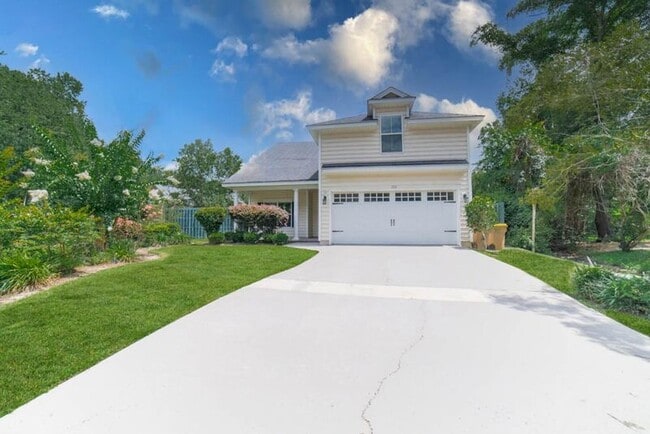 Building Photo - 252 Cottonham Ct