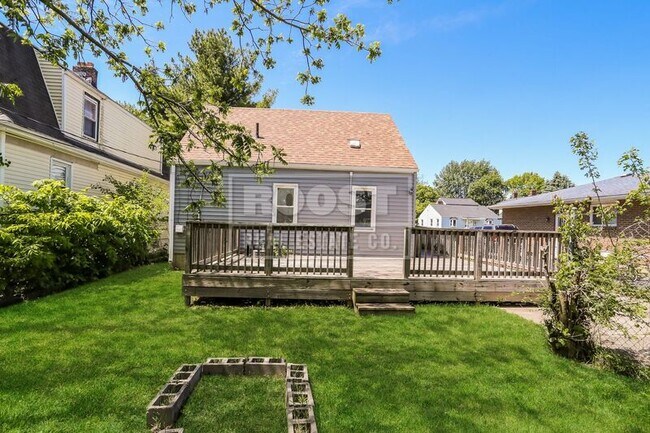 Building Photo - 1154 Miller Ave