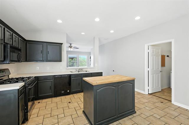 Building Photo - 1056 Breeders Cup Dr