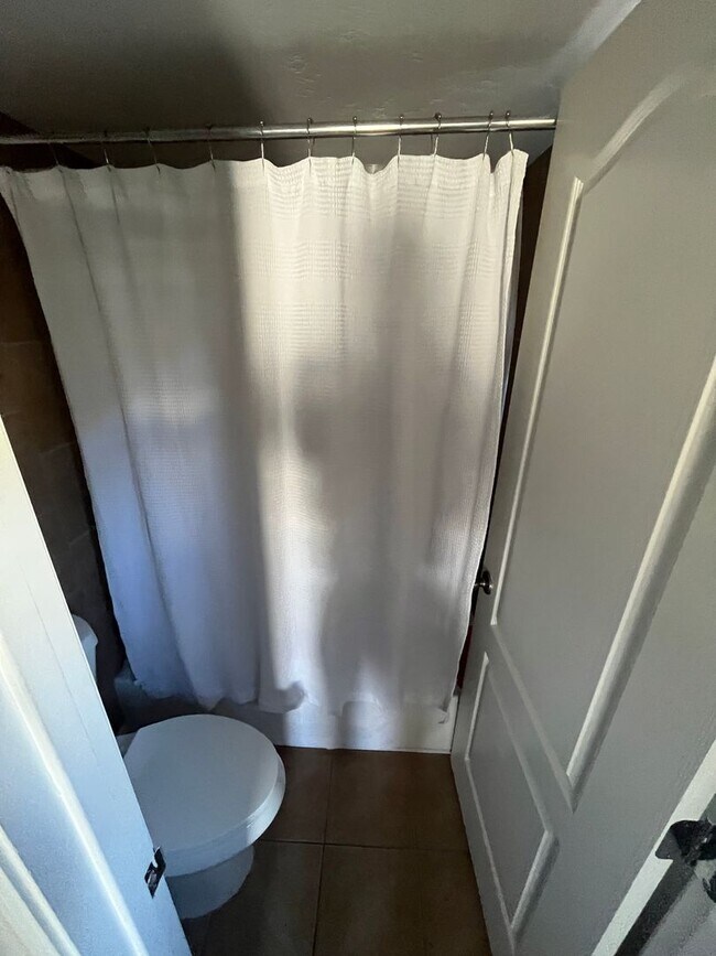 Building Photo - COMING SOON_ MAY| 2-Bedroom Condo | 2 Full Baths | Covered Parking