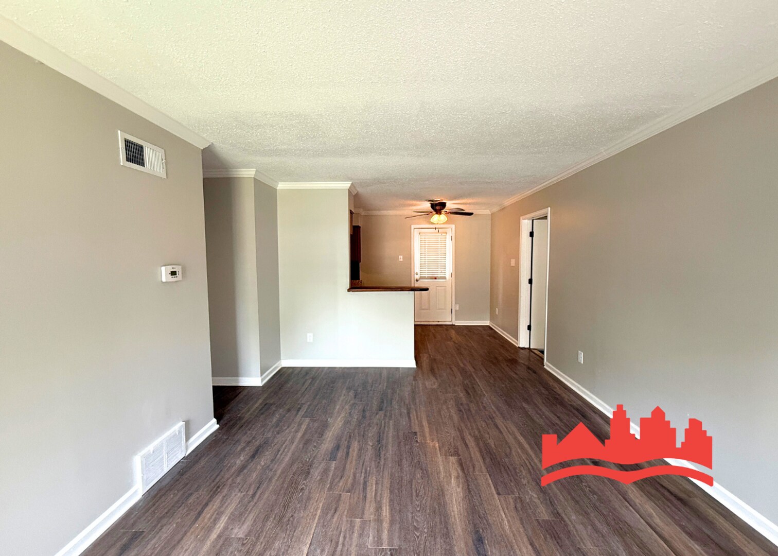 Building Photo - Fully Renovated 3BR/1BA Home