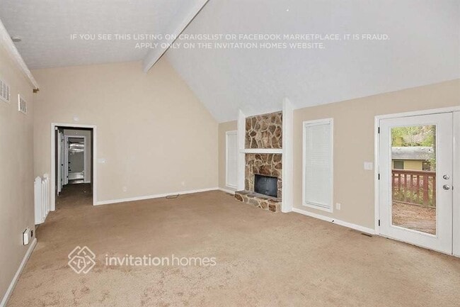 Building Photo - 261 Rustic Ridge Dr NE