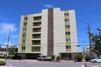 Building Photo - 8001 Crespi Blvd