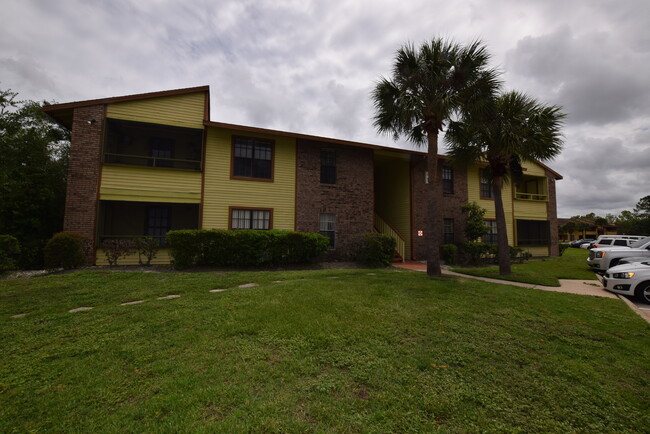 Primary Photo - 2 Bedroom, 2 Bath Condo at 4625 Cason Cove...