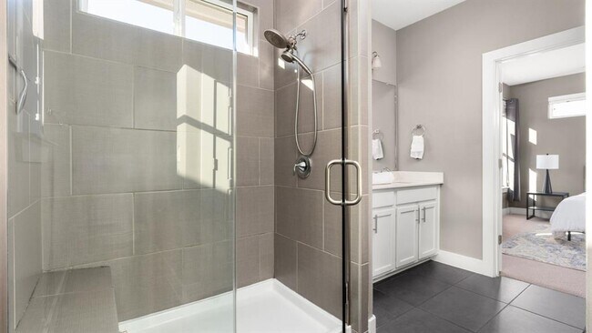 Building Photo - 5910 Swayden Ln