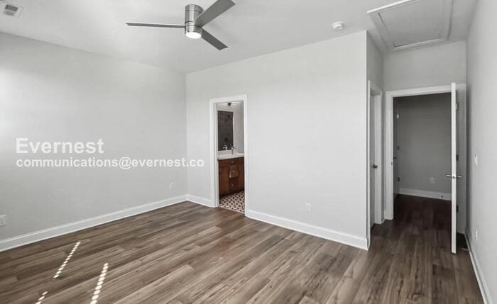 Building Photo - 747 Bespoke