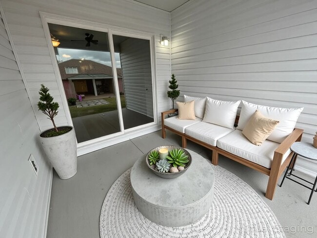 Building Photo - Never Occupied - Brand New Never Occupied 2 bedroom 2 bath Duplex in Kimberling City, MO-  Ask us...