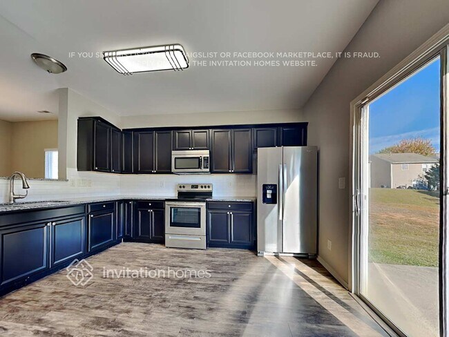 Building Photo - 3617 Charterhall Ln