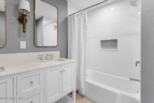 Building Photo - 306 Ocean Rd