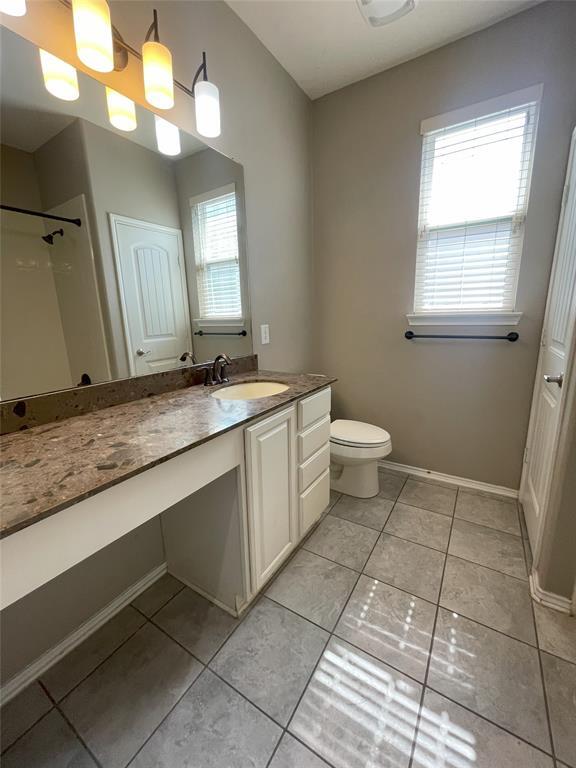 Building Photo - 5857 Sardinia Dr